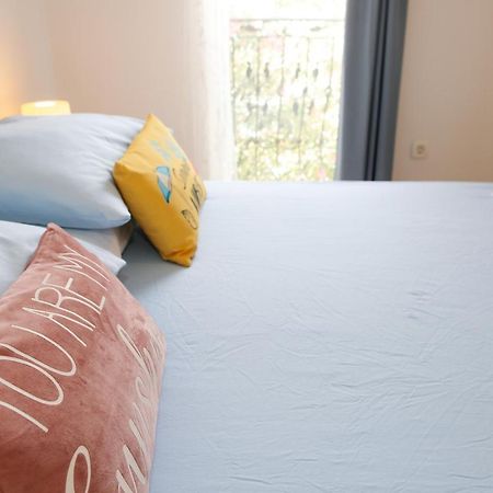 Sunny Apartment For 2 Murter Esterno foto