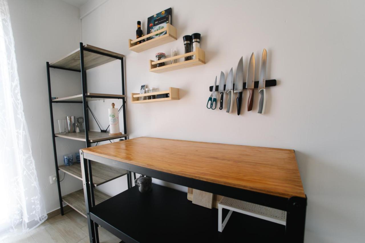 Sunny Apartment For 2 Murter Esterno foto